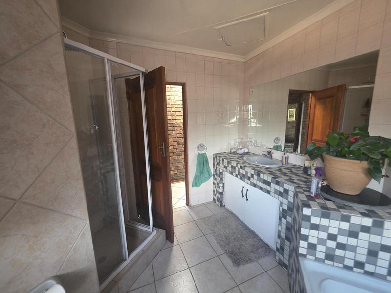 4 Bedroom Property for Sale in Sunward Park Gauteng