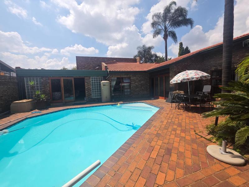 4 Bedroom Property for Sale in Sunward Park Gauteng