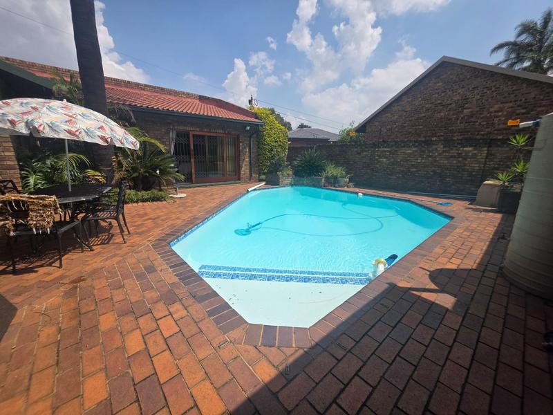 4 Bedroom Property for Sale in Sunward Park Gauteng