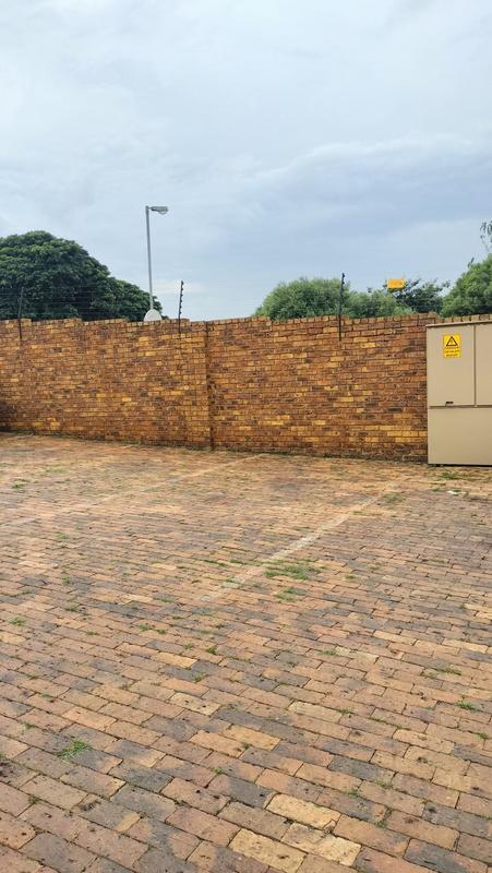 2 Bedroom Property for Sale in Naturena Gauteng