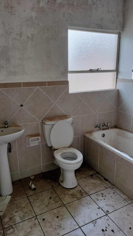 2 Bedroom Property for Sale in Naturena Gauteng