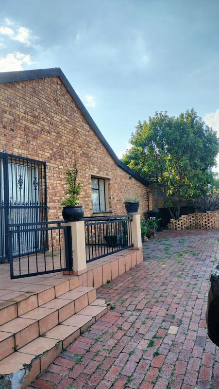 3 Bedroom Property for Sale in Suideroord Gauteng