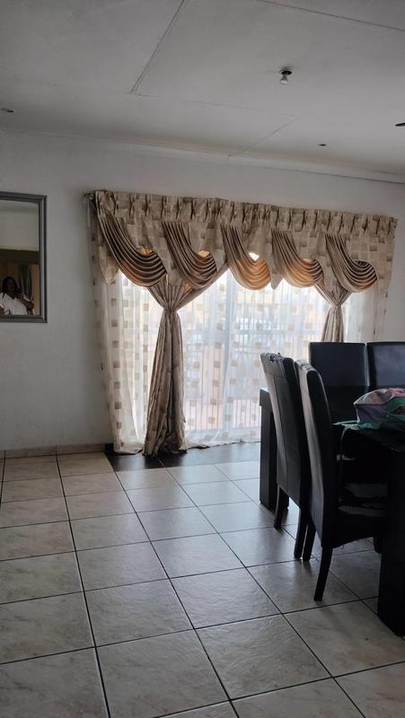 3 Bedroom Property for Sale in Suideroord Gauteng