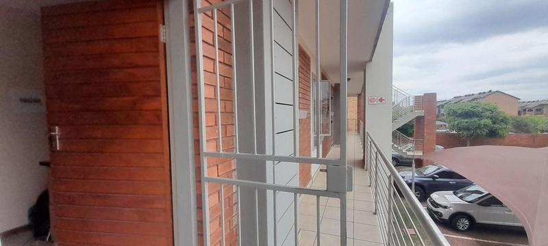 To Let 2 Bedroom Property for Rent in Monavoni Gauteng