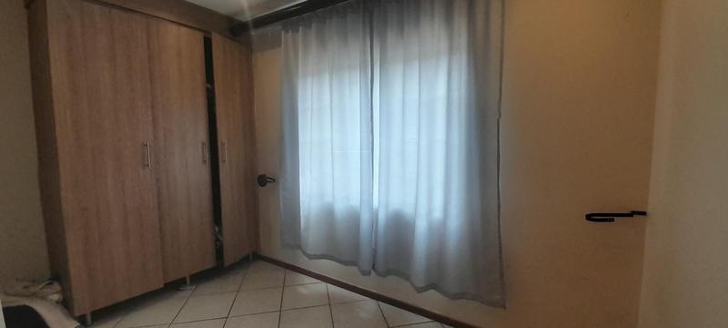 To Let 2 Bedroom Property for Rent in Monavoni Gauteng