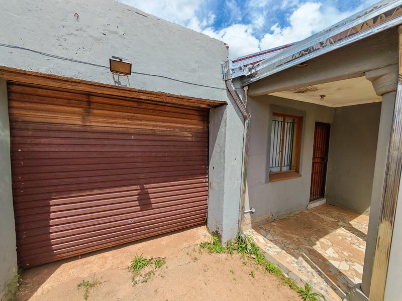 2 Bedroom Property for Sale in Lakeside Gauteng