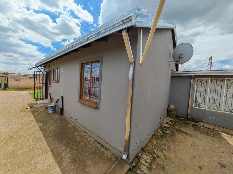 2 Bedroom Property for Sale in Lakeside Gauteng