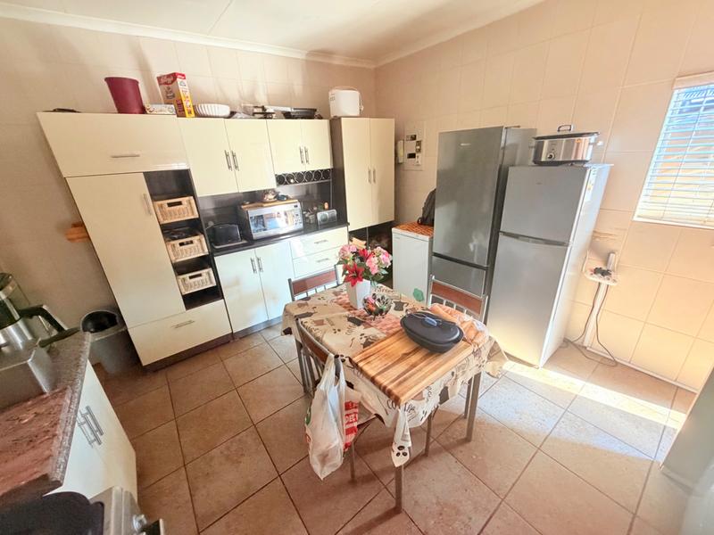2 Bedroom Property for Sale in Vanderbijlpark CW Gauteng