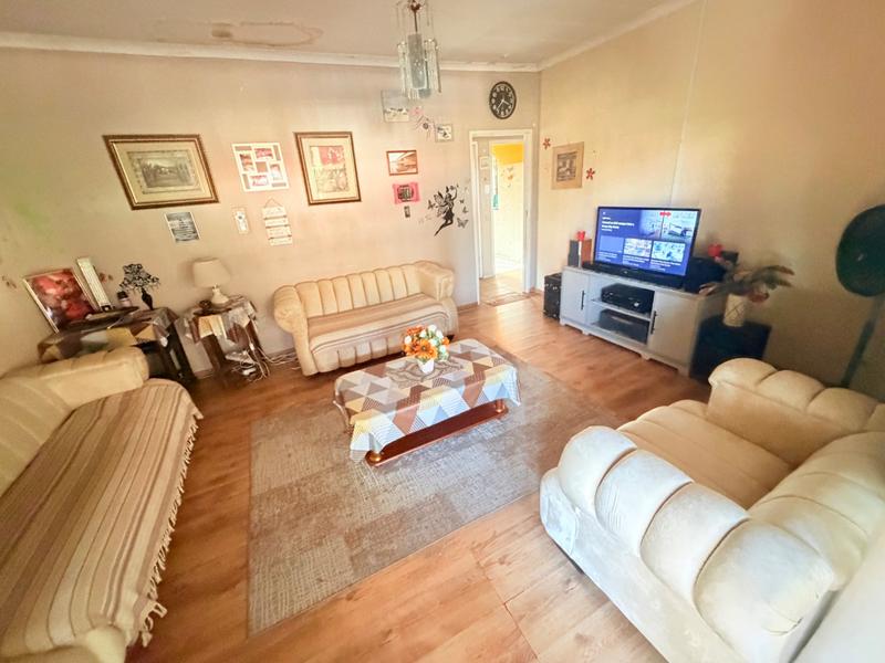 2 Bedroom Property for Sale in Vanderbijlpark CW Gauteng