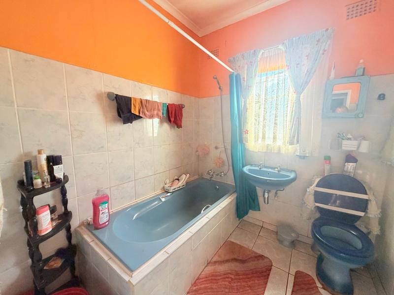 2 Bedroom Property for Sale in Vanderbijlpark CW Gauteng