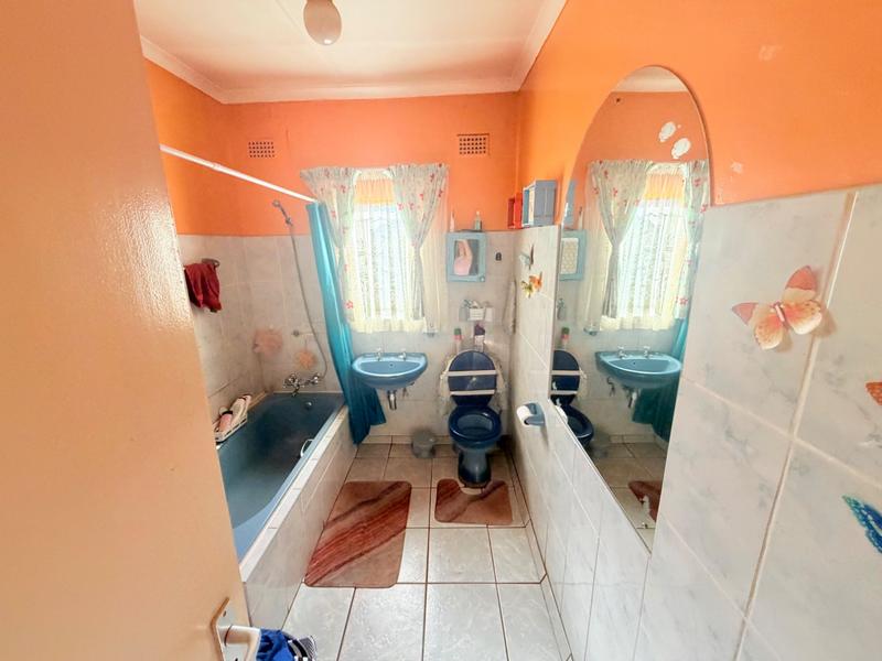 2 Bedroom Property for Sale in Vanderbijlpark CW Gauteng