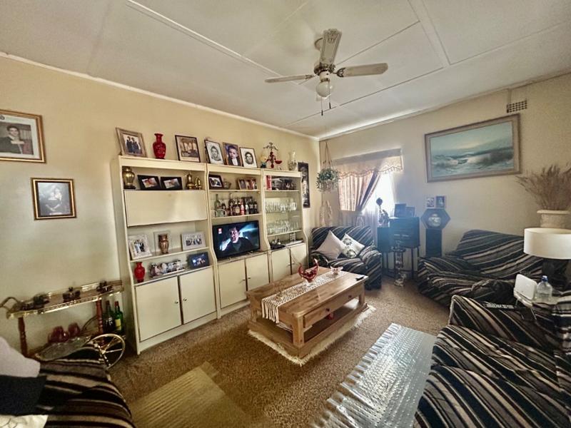 4 Bedroom Property for Sale in Vanderbijlpark CW Gauteng