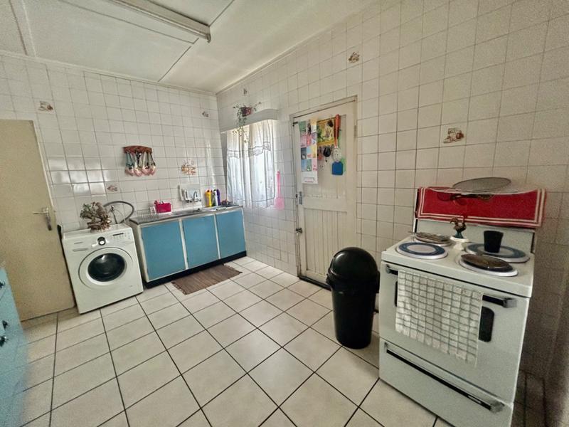 4 Bedroom Property for Sale in Vanderbijlpark CW Gauteng