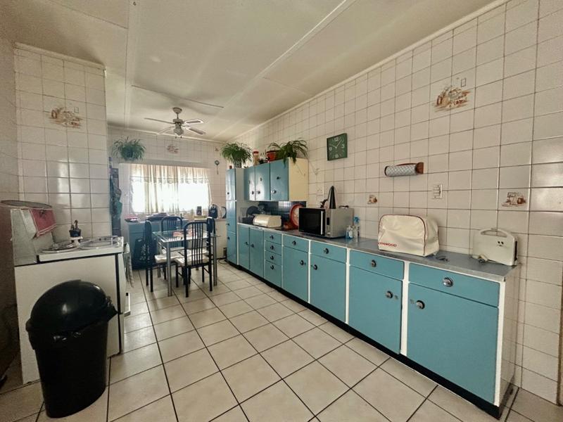 4 Bedroom Property for Sale in Vanderbijlpark CW Gauteng