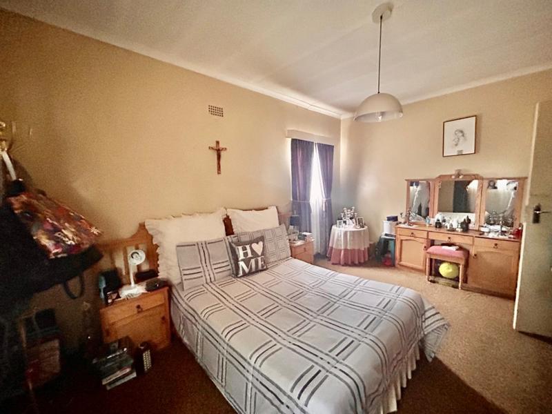 4 Bedroom Property for Sale in Vanderbijlpark CW Gauteng