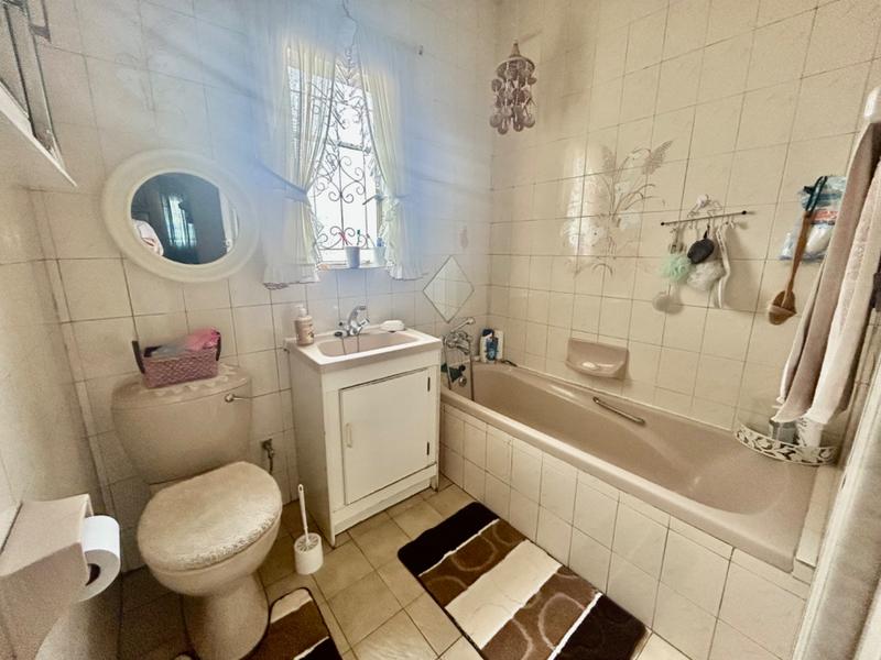 4 Bedroom Property for Sale in Vanderbijlpark CW Gauteng