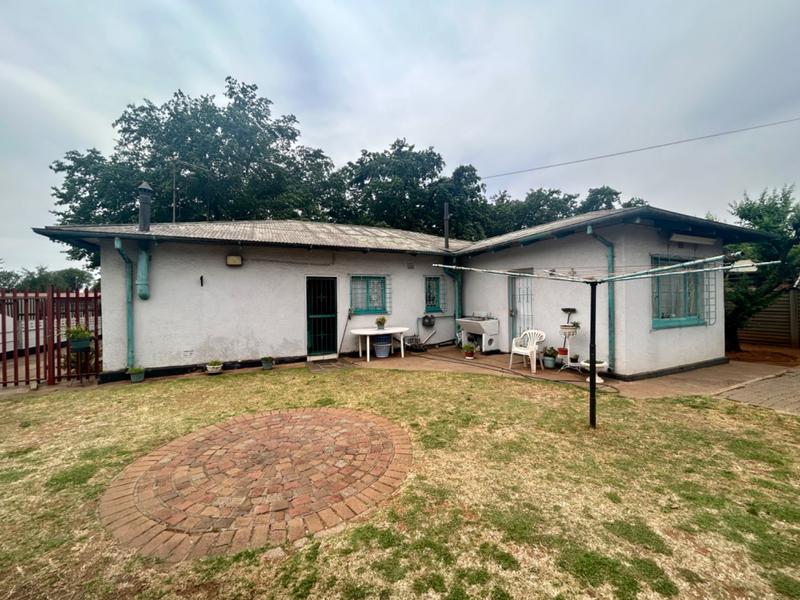 4 Bedroom Property for Sale in Vanderbijlpark CW Gauteng