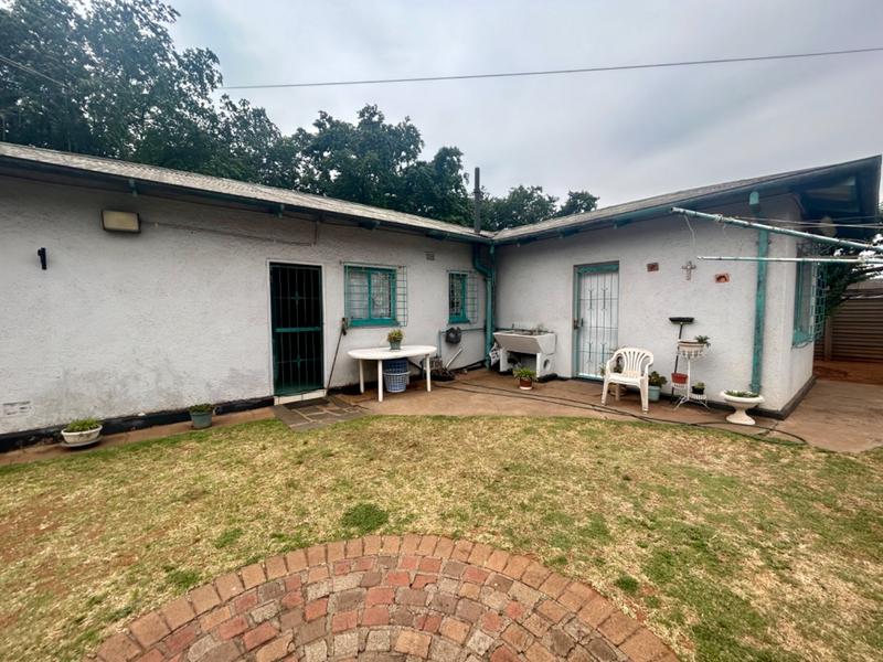 4 Bedroom Property for Sale in Vanderbijlpark CW Gauteng