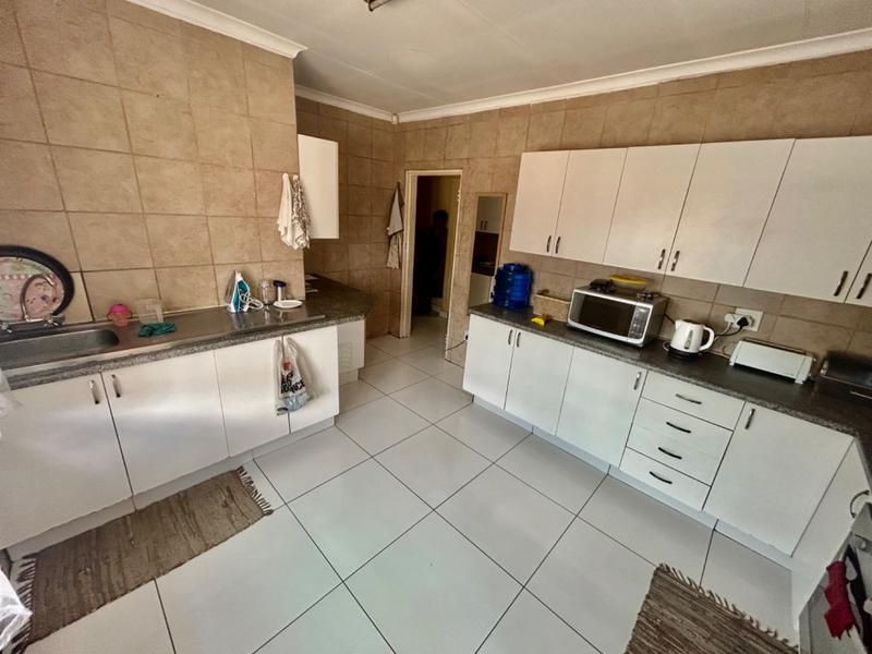 3 Bedroom Property for Sale in Vanderbijlpark CW 5 Gauteng