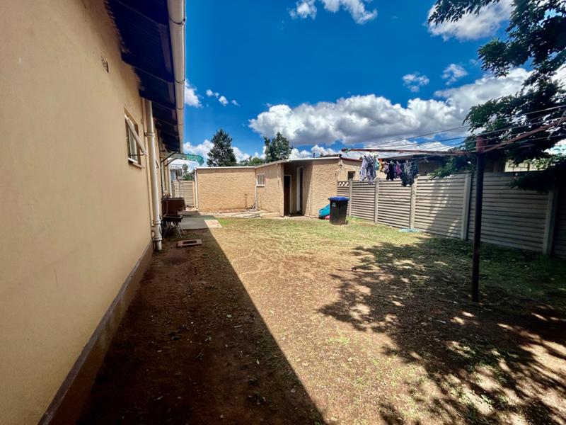 3 Bedroom Property for Sale in Vanderbijlpark CW 5 Gauteng