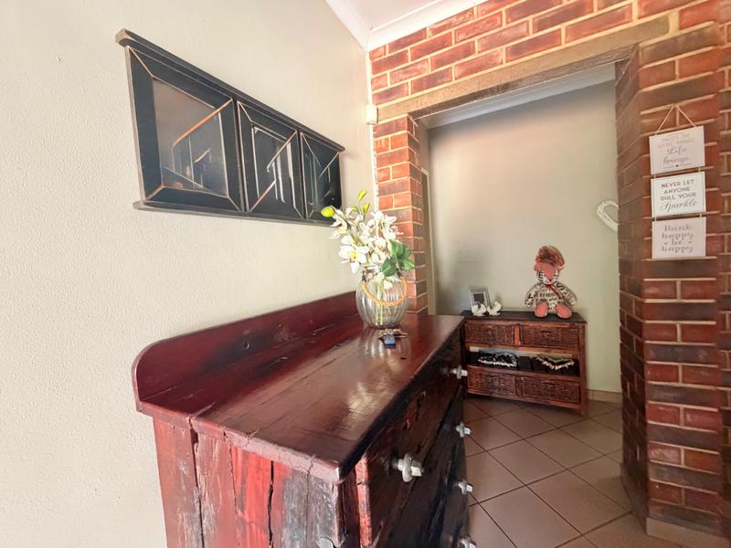 3 Bedroom Property for Sale in Vanderbijlpark SE 6 Gauteng