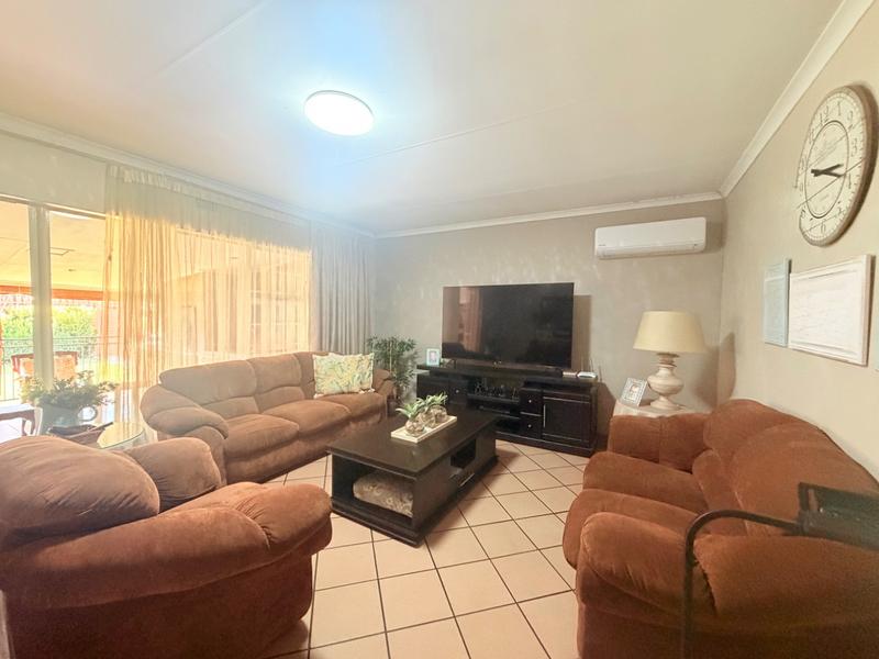 3 Bedroom Property for Sale in Vanderbijlpark SE 6 Gauteng