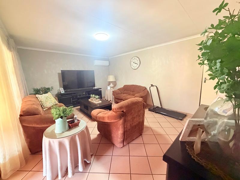 3 Bedroom Property for Sale in Vanderbijlpark SE 6 Gauteng