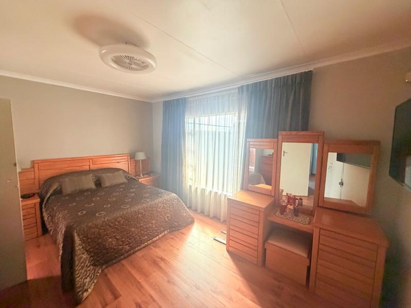 3 Bedroom Property for Sale in Vanderbijlpark SE 6 Gauteng