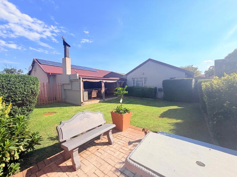3 Bedroom Property for Sale in Vanderbijlpark SE 6 Gauteng