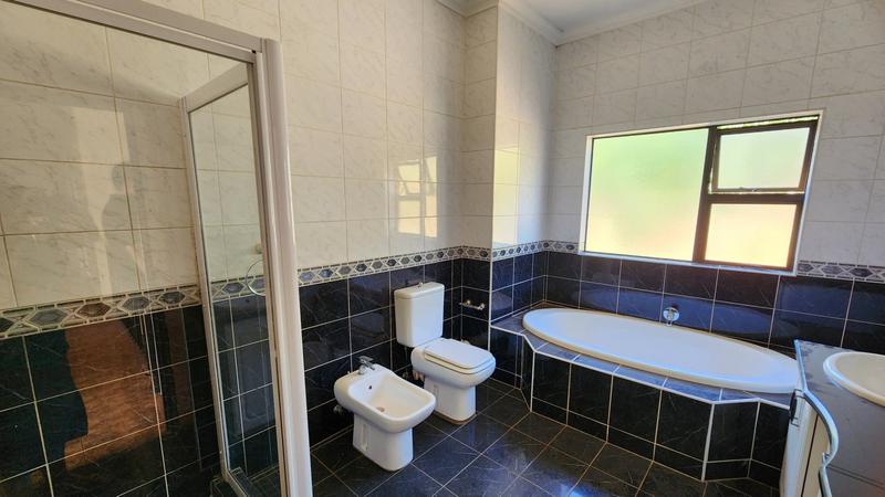 6 Bedroom Property for Sale in Montana Park Gauteng