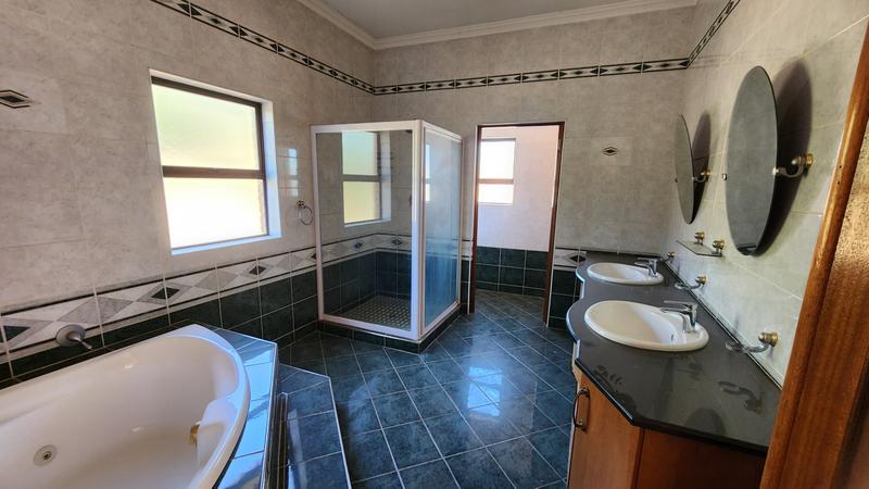 6 Bedroom Property for Sale in Montana Park Gauteng