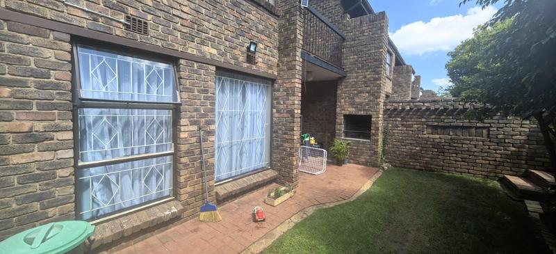 3 Bedroom Property for Sale in Florida Park Gauteng