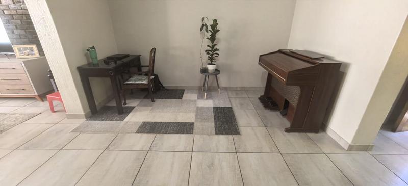 3 Bedroom Property for Sale in Florida Park Gauteng