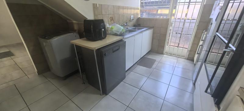 3 Bedroom Property for Sale in Florida Park Gauteng