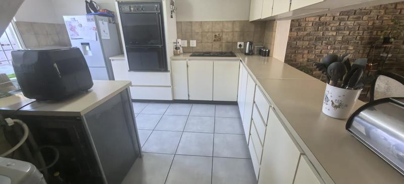3 Bedroom Property for Sale in Florida Park Gauteng