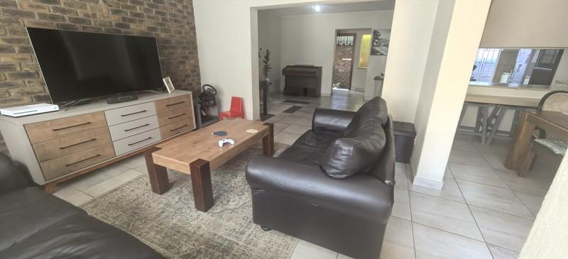 3 Bedroom Property for Sale in Florida Park Gauteng