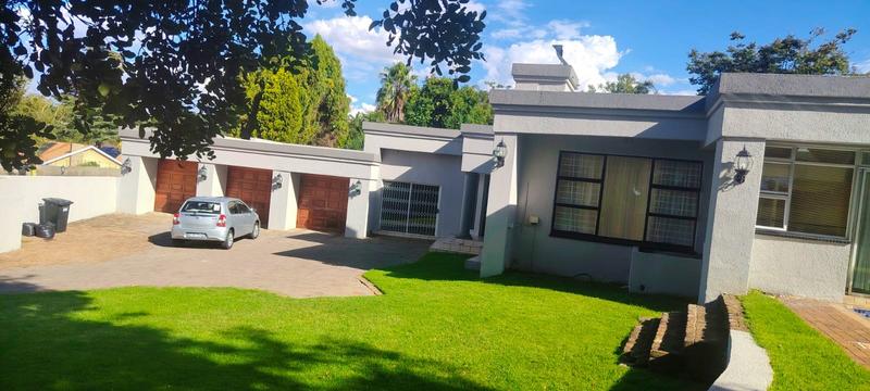 6 Bedroom Property for Sale in Noordheuwel Gauteng