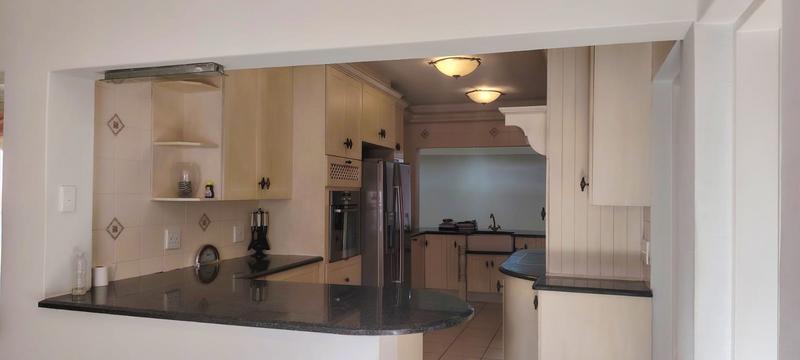 6 Bedroom Property for Sale in Noordheuwel Gauteng