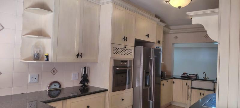 6 Bedroom Property for Sale in Noordheuwel Gauteng