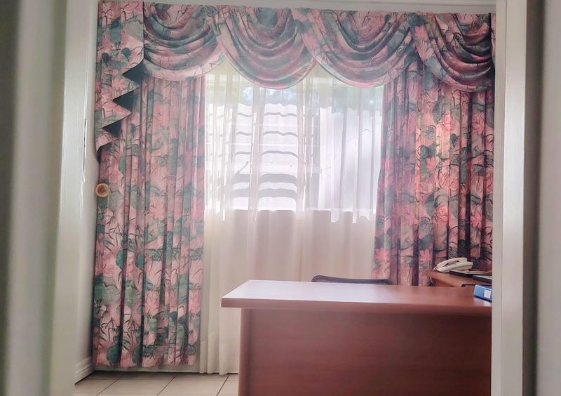 6 Bedroom Property for Sale in Noordheuwel Gauteng