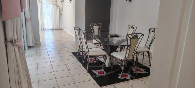 6 Bedroom Property for Sale in Noordheuwel Gauteng