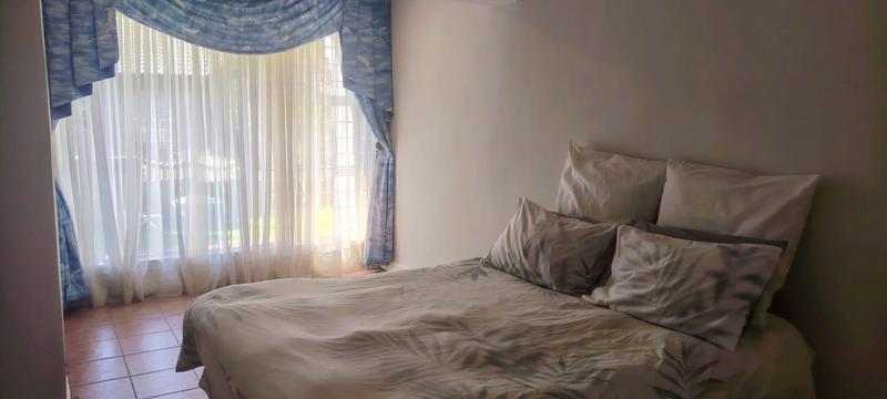 6 Bedroom Property for Sale in Noordheuwel Gauteng