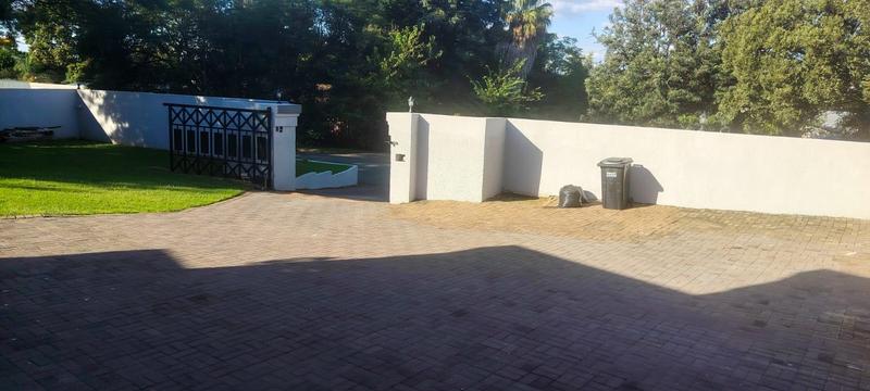 6 Bedroom Property for Sale in Noordheuwel Gauteng