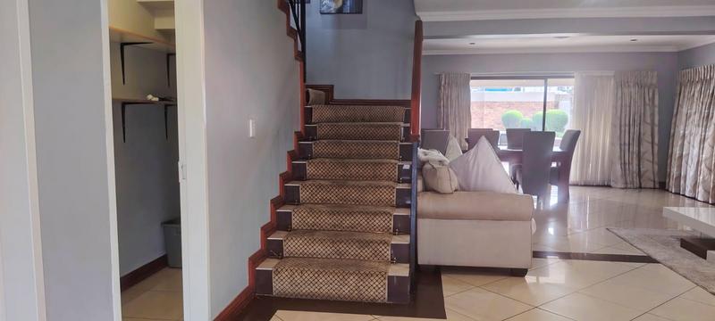 4 Bedroom Property for Sale in Willowbrook Gauteng