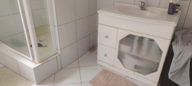 4 Bedroom Property for Sale in Willowbrook Gauteng