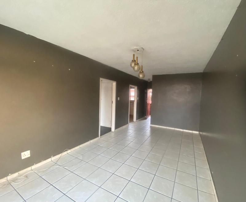 To Let 1 Bedroom Property for Rent in Croydon Gauteng