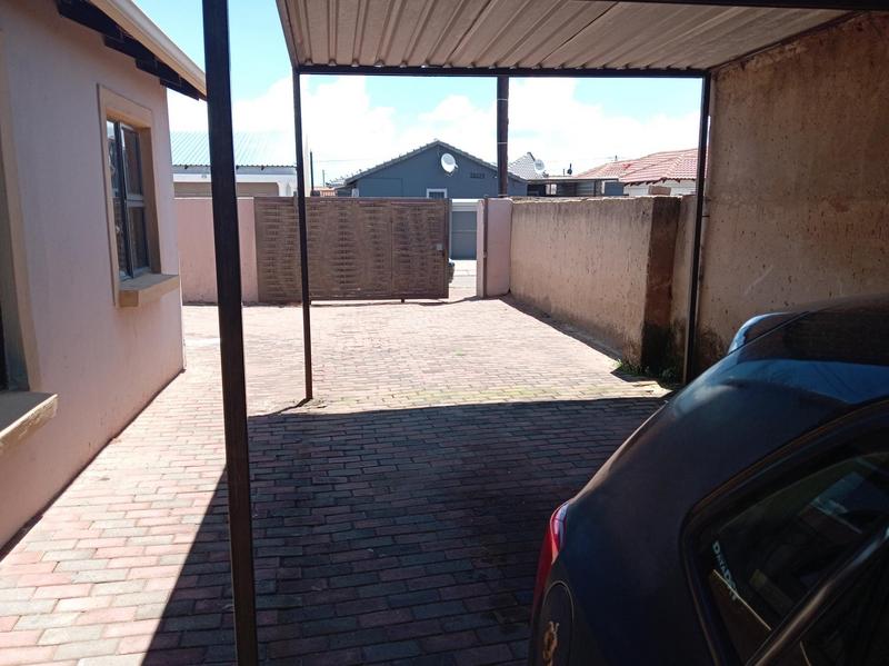 3 Bedroom Property for Sale in Protea Glen Gauteng