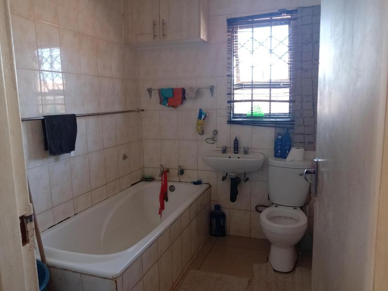 3 Bedroom Property for Sale in Protea Glen Gauteng