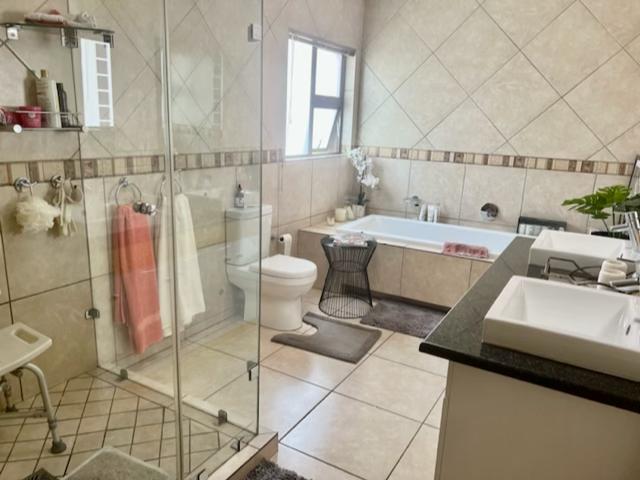 To Let 3 Bedroom Property for Rent in Ruimsig Gauteng