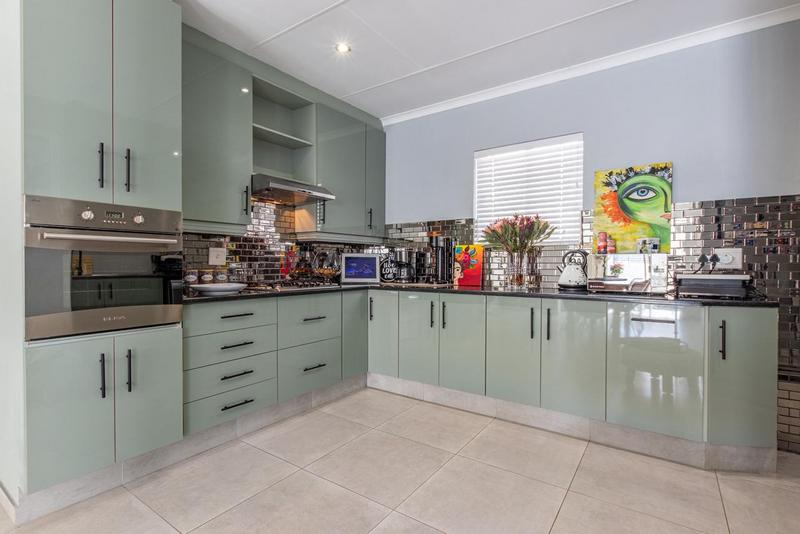 3 Bedroom Property for Sale in Ruimsig Gauteng